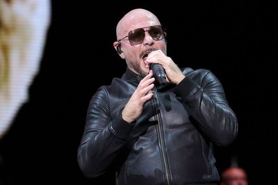 Pitbull seeks volunteers for bald cap world record at British Summer Time concert