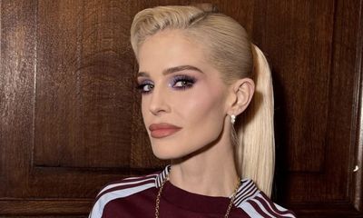 Truth Behind Kelly Osbourne's 'Skeletal' Photo: Star Slams 'Cruel' Comments Over Louis Vuitton Look