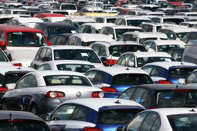 UK heatwave: Drivers warned of melting roads and tyre blowout risk