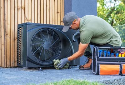 HVAC Techs Say Homeowners Keep Ignoring This Expensive Summer Warning Sign