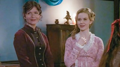 The Hope Valley: 1874 Cast Has Some Fun Ideas For Season 2 Of The When Calls The Heart Spinoff