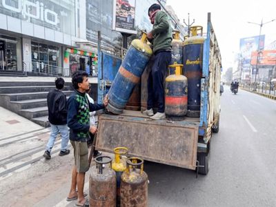 Govt says India has ample petrol, diesel supply, calls for crackdown on diversion
