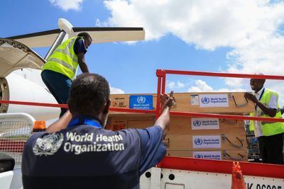 US building Ebola quarantine center in Kenya for Americans amid outbreak