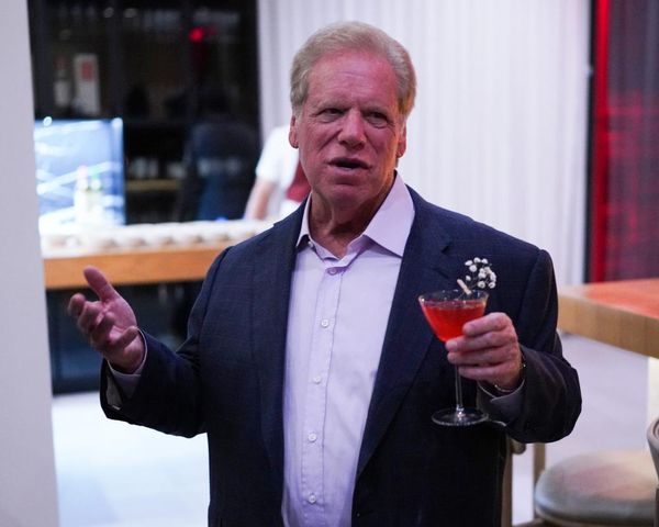 Company led by Republican fundraiser pardoned by Trump wins $106m federal contract