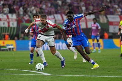 Why Crystal Palace’s Conference League final against Rayo Vallecano was briefly suspended