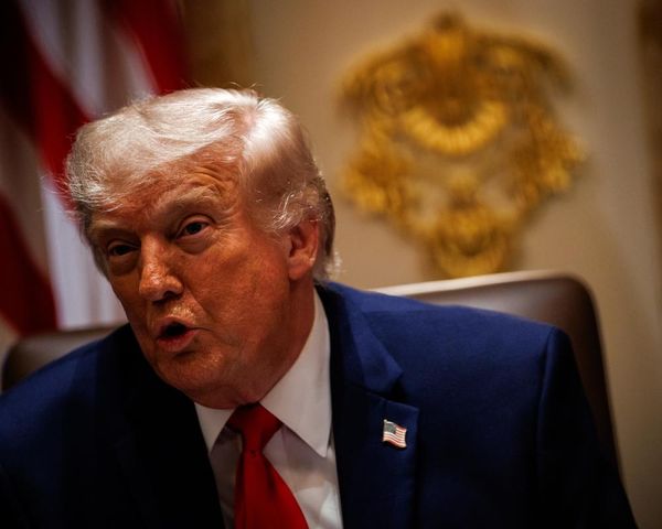 Trump threatens to ‘blow up’ Oman amid talks over strait of Hormuz