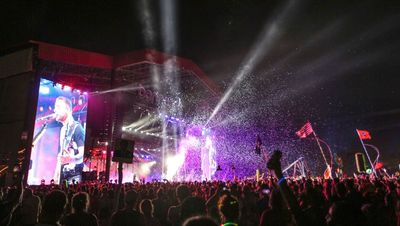 I used ChatGPT and Claude to search for StubHub tickets — and one AI crushed it