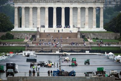 Contractor earning $850,000 more than usual on no-bid Trump deal to fix Lincoln Memorial Reflecting Pool, report says