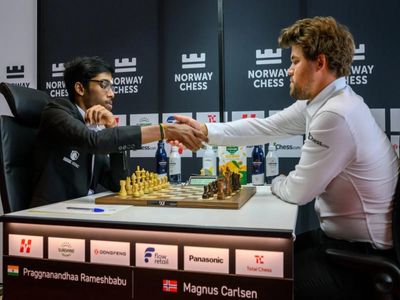 Indian Grandmaster R. Praggnanandhaa stuns Magnus Carlsen in classical thriller at Norway Chess Round 3