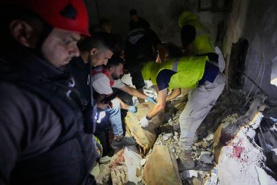 Israeli strikes kill at least 8 in Lebanon's fourth largest city ahead of Washington talks