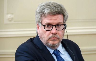 ABC confirms Reuters executive Simon Robinson as new News Chief amid Senate scrutiny