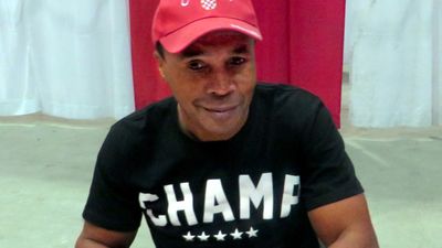 'I Love My Son But...': Boxing Icon Sugar Ray Leonard Speaks Out After Son's Alleged Break-In At LA Home