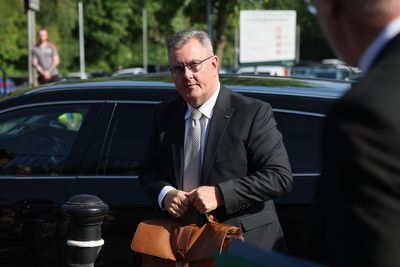 Jeffrey Donaldson wrote letter to alleged victim expressing regret, trial hears