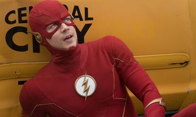 TV Fans Are In Their Feels About Shows That Started Great, Then Fell Off The Cliff (Hint: Save The Cheerleader)