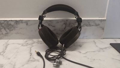 Why I refuse to ditch wired headphones