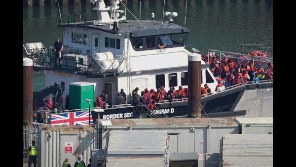 UK heatwave sees over 1,000 migrants cross Channel during record-breaking temperatures