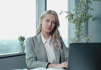 The ‘Breadwinner’ Gap: Why Many High-Earning Women Are Still Afraid to Discuss Their Net Worth with Partners