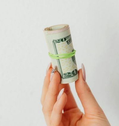 The $1,000 ‘Rainy Day’ Myth: Why 2026 Experts Say You Need More Than $1,000 Before You Start Investing