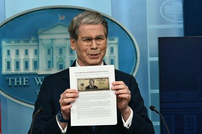 White House pushes Congress to approve $250 bill with Trump’s image