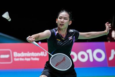 Ratchanok, Pornpawee on course; Kunlavut exits
