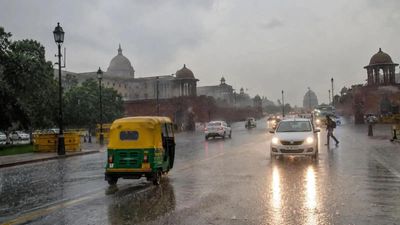 Delhi, Noida, Gurugram weather today: IMD issues orange alert for Delhi, rain likely to continue this weekend. Check full forecast