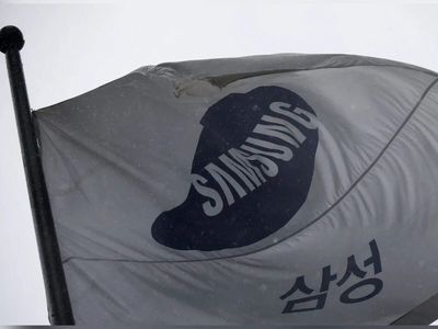 Minority union at Samsung Electronics to challenge pay deal in court