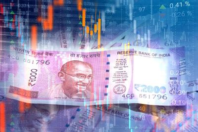 Rupee rises 5 paise to 95.53 against US dollar in early trade