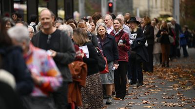 'Conversation and community': radio host farewelled