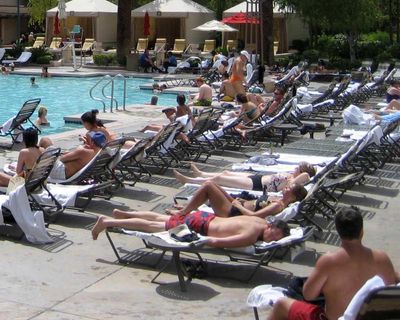 Sunbed group in hot seat over false claims that tanned skin protects against sunburn