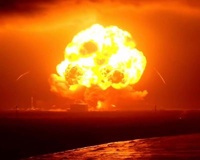 Afternoon Update: Jeff Bezos’s rocket explodes; James Valentine farewelled; and Marilyn’s friendships in Hollywood