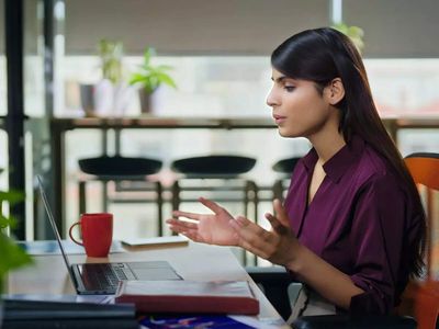 ‘This is very unprofessional’: Manager rejects candidate after weak WiFi disrupts zoom interview, then HR asks one question that changes everything