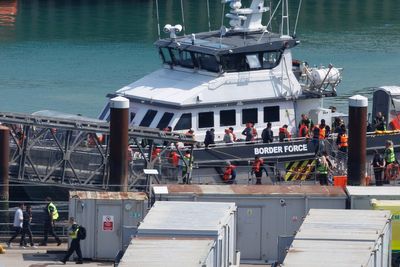 AI facial recognition to estimate age of asylum seekers posing as children