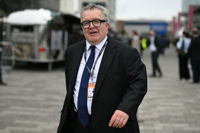 Former Labour deputy leader Tom Watson announces cancer has returned