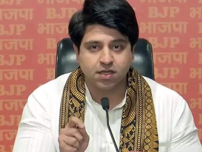 BJP alleges Congress-led Kerala govt insulted Vande Mataram, governor under IUML's pressure