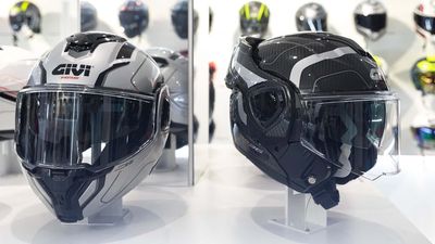 Givi’s New Modular Motorcycle Helmet Prioritizes Real-World Riding Over Hype