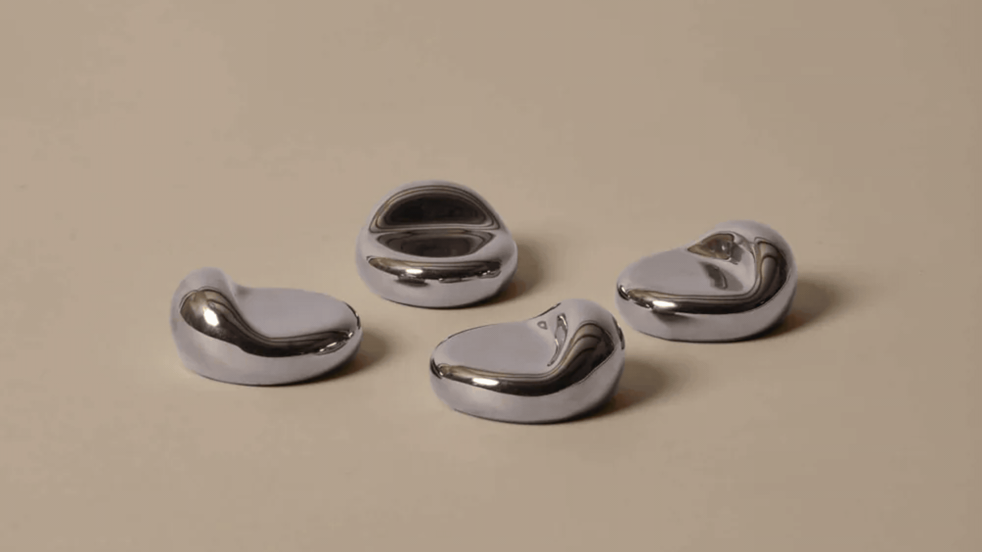 These 'Planter Feet' Make Your Pots Look So Much More Stylish, While Improving Air Flow and Preventing Water Rings