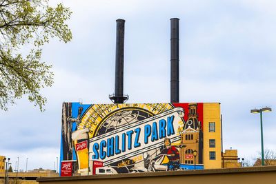 What Schlitz beer can teach us about AI adoption