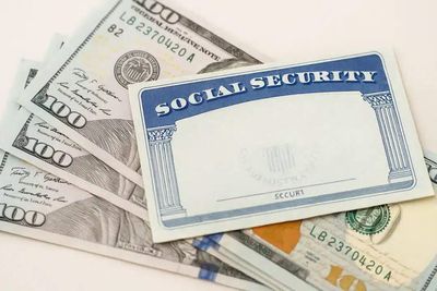 $994 SSI check update: Will millions get paid on June 1 or face a surprise delay? June 2026 Social Security Schedule Explained