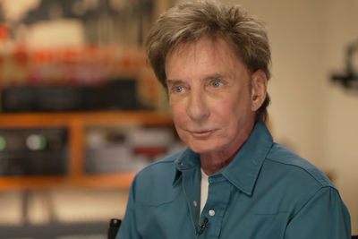 Barry Manilow, 82, opens up about ICU stay with pneumonia that ‘was just about killing me’