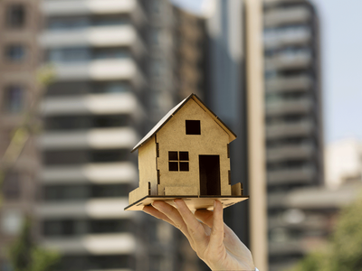 Sales bookings of 11 big listed firms rise 18% to Rs 1.48 lakh cr in FY26: Anarock