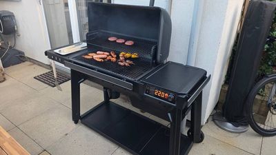 Traeger Woodridge Pro review: Low-and-slow cooking doesn’t get much easier than this