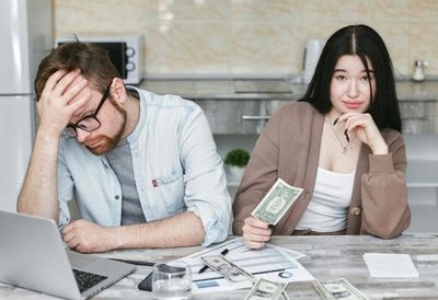 10 Signs of ‘Financial Infidelity’ That Are More Destructive to a Marriage Than Physical Affairs