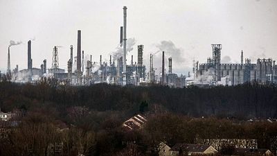Four EU countries push Brussels to ease carbon market pressure on industry