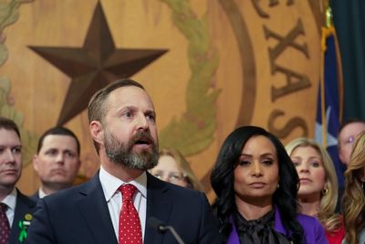 Texas Democratic chair calls for party to abandon GOP House Speaker Dustin Burrows