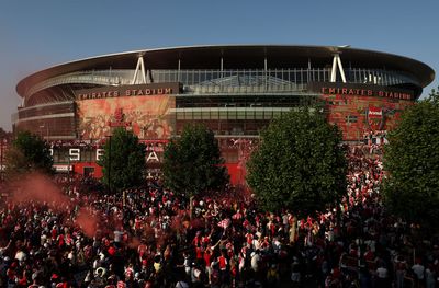 Arsenal superfan Jeremy Corbyn urges respect at trophy parade as Met Police warns troublemakers face arrest