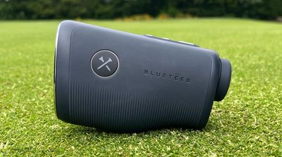 The Features On This New Rangefinder Just Blew The Market Wide Open