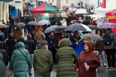 Downpours and cloudy skies for some this weekend after record-breaking heatwave