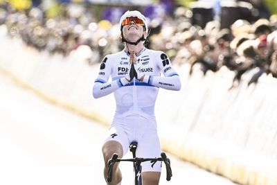 'An extraordinary athlete at the peak of her game' – Demi Vollering extends contract with FDJ United-SUEZ