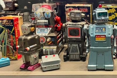Airbnb host sues start-up that rented his place to test robots that do chores