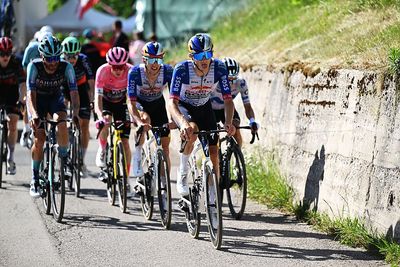 'I don't take for granted what he did' - Jai Hindley thanks Giulio Pellizzari for helping him climb onto Giro d'Italia GC podium